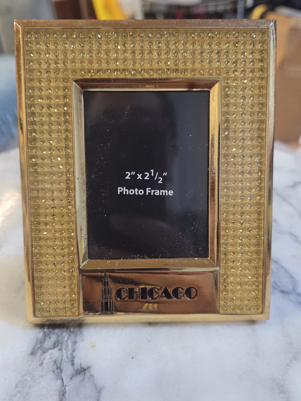 Gold-tone metallic Chicago souvenir Embellished Photo Frame - 2